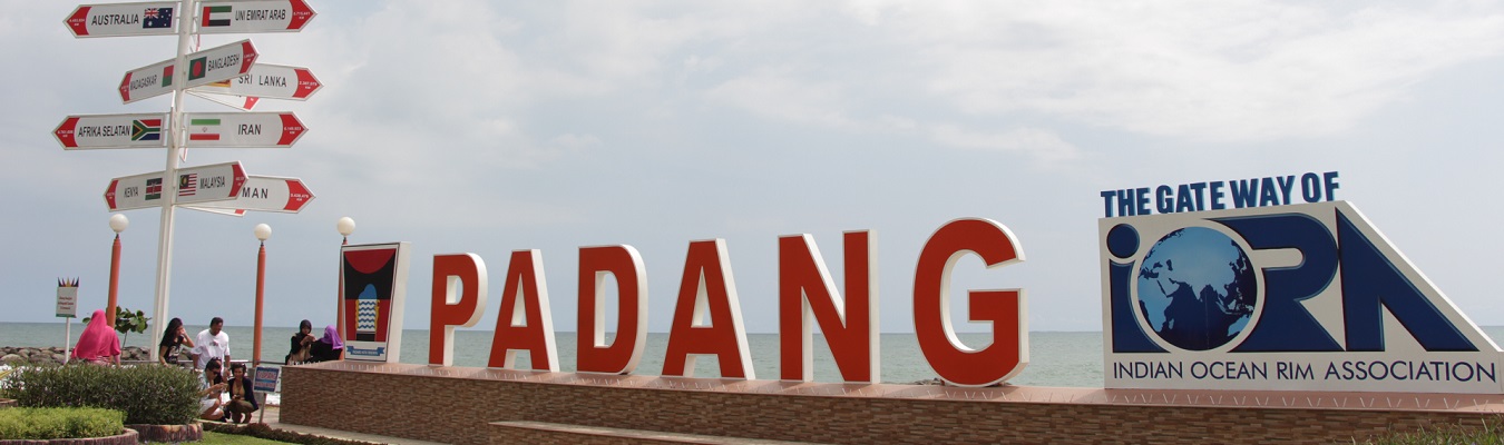 Paket Sumbar 4D3N : Padang Terlengkap