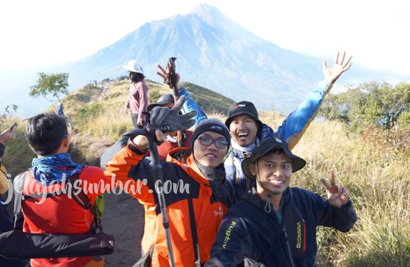 groufie di gunung