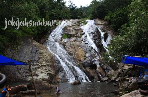 Air Terjun Bayang Sani tingkat pertama