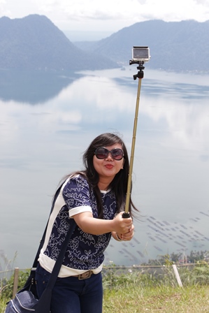 Model bulutongsis di Lawang Park