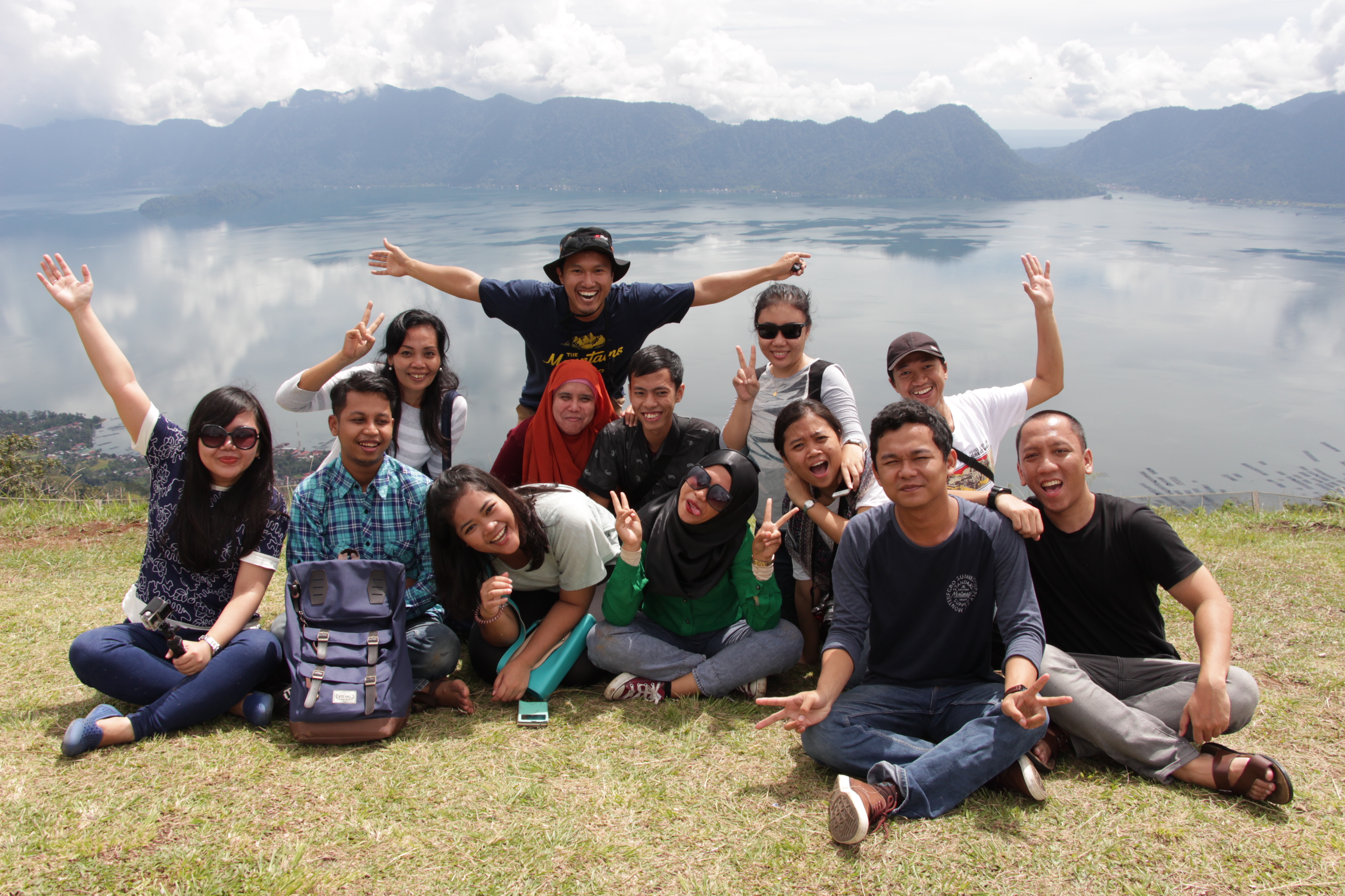 Memperkenalkan keindahan Sumbar ke banyak orang adalah salah satu hasrat terbesar saya dalam hidup ini