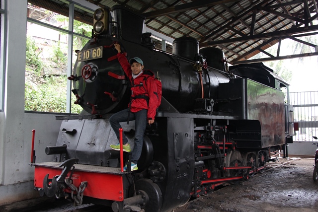 Foto bersama Mak Itam