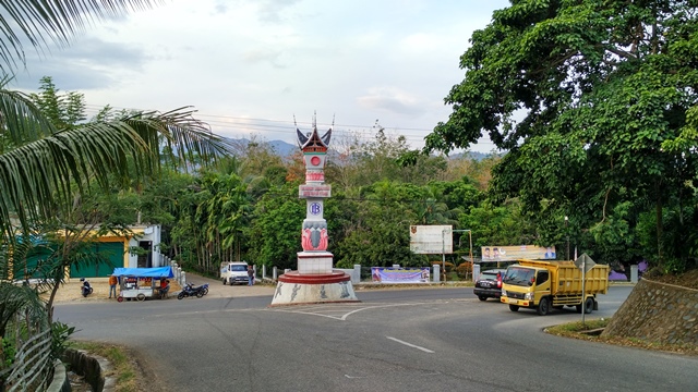 Simpang menuju Kota Muaro Sijunjung