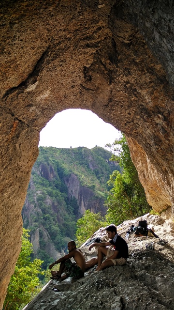 Istirahat di Ngalau Pasuak