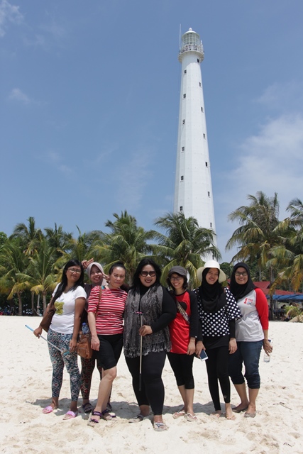 Foto bareng yuk di Pulau Lengkuas