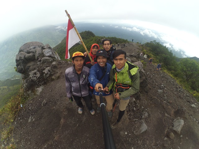 Foto bersama full team