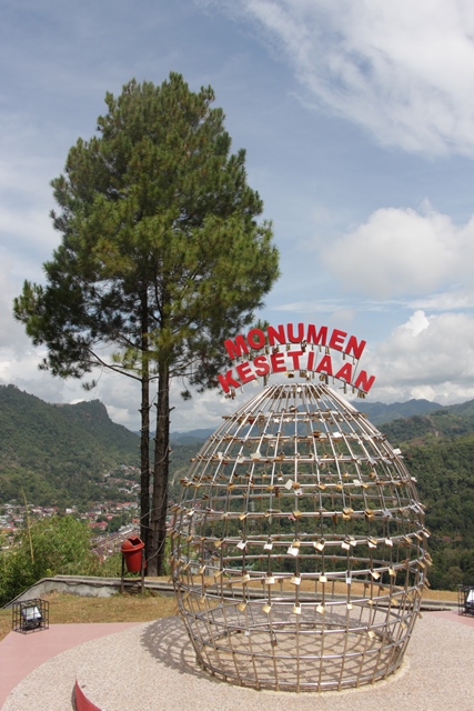 Monumen Kesetiaan ala Sawahlunto, bagi yang gag setia kurungin aja di dalam monumen