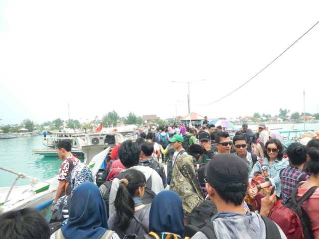 Tiba di dermaga Pulau Harapan