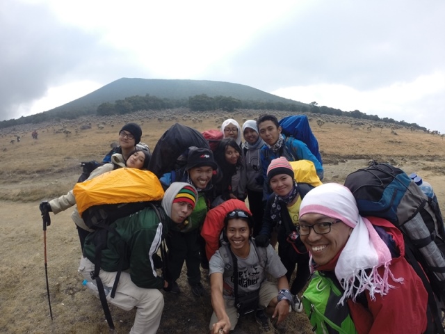 Catatan Perjalanan Gunung Gede