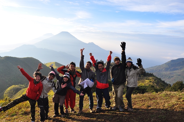 Foto Puncak Gunung Prau