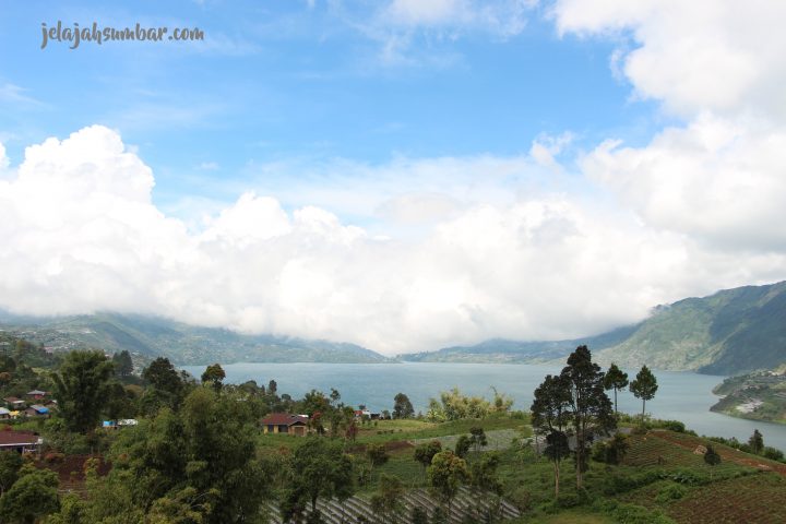 Danau Kembar