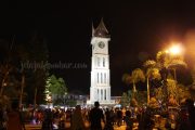 Paket Tour Bukittinggi Jam Gadang