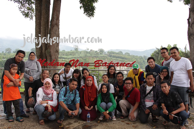Paket Tour Padang Taman Panorama Bukittinggi