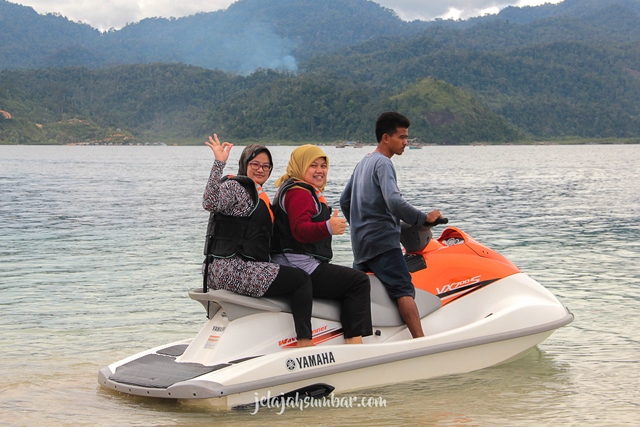 jet ski Mandeh