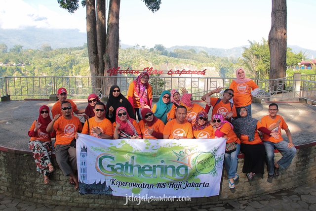 Company gathering di Bukittinggi