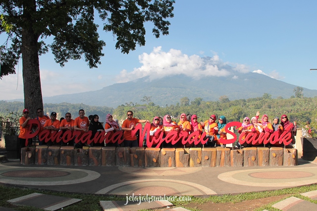 Wisata di Taman Panorama Bukittinggi