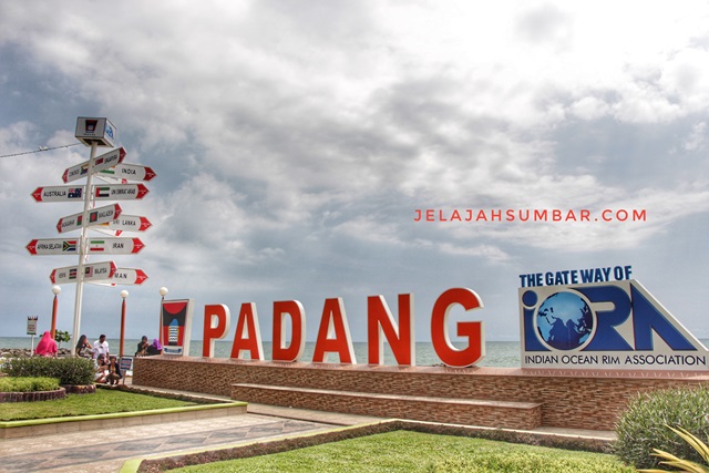 Paket-wisata-Padang-pastinya-ke-Taman-IORA