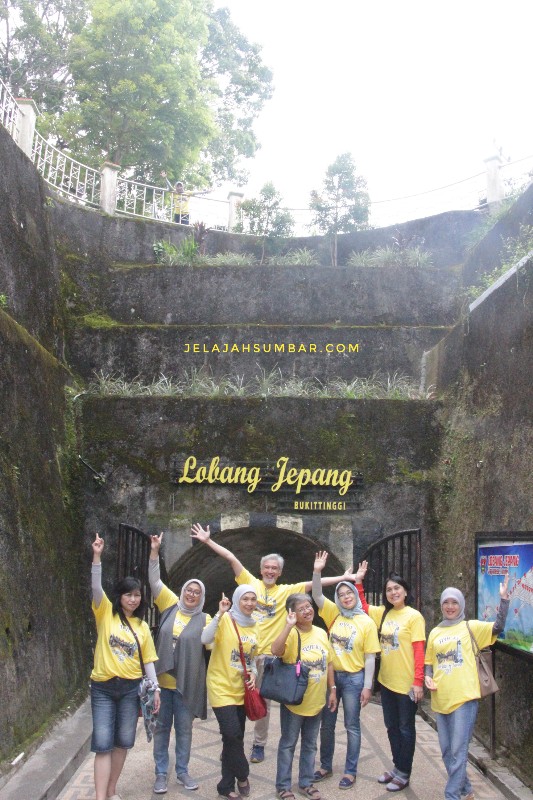 Tour_minangkabau_lobang_jepang_bukittinggi