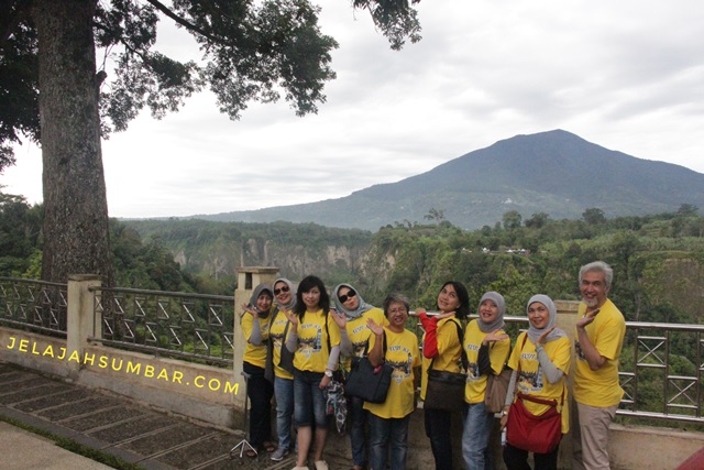 wisata_taman_panorama_bukittinggi