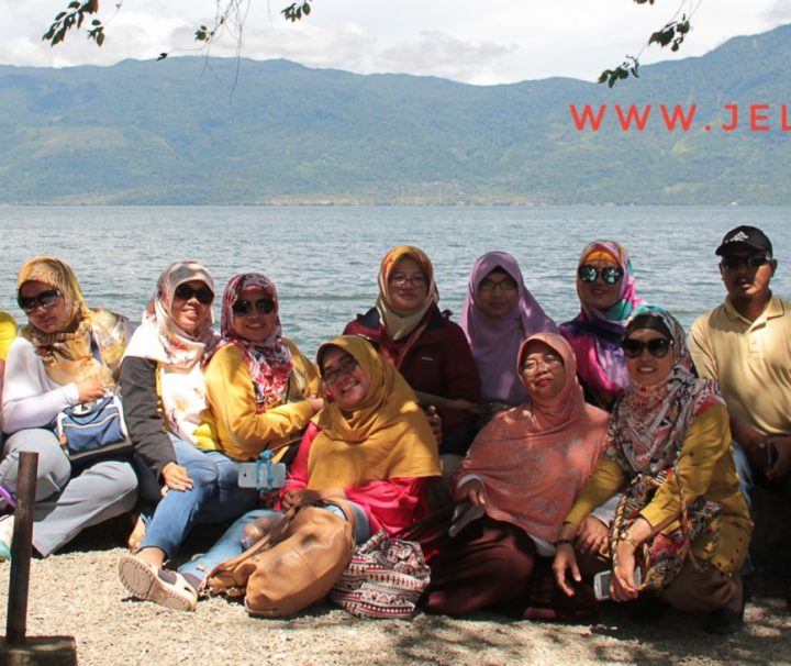 paket_tour_danau_kembar_bukittinggi_2_hari_1_malam