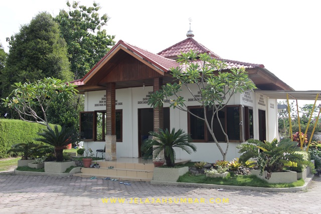 mushala_di_rumah_makan