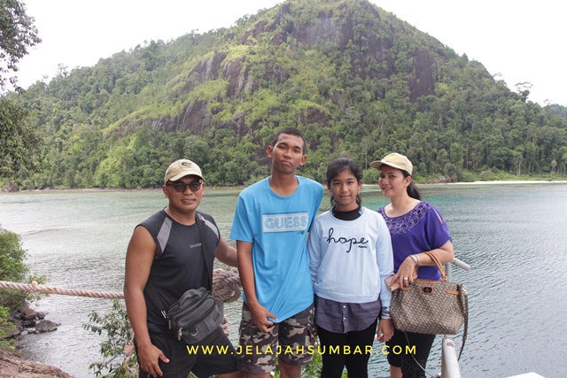 wisata_pulau_sironjong_ketek