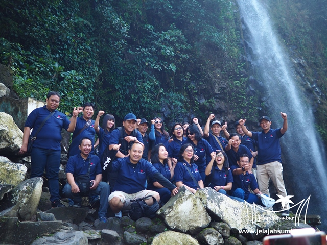 wisata_air_terjun_lembah_anai