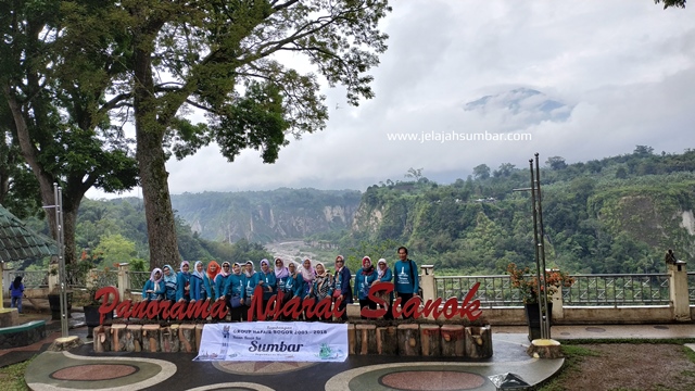 Group Hafair Jalan - jalan ke Padang - Bukittinggi 4 Hari 