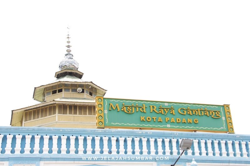 wisata_religi_masjid_raya_ganting