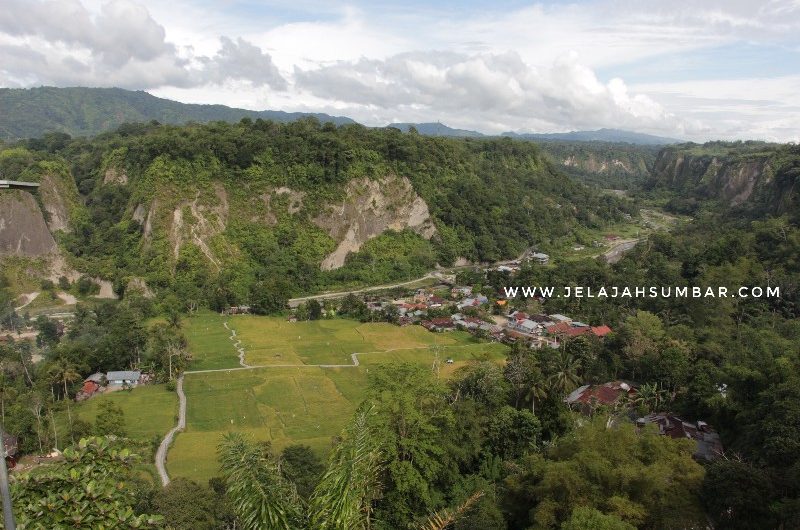 panorama ngarai sianok