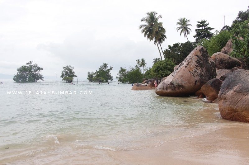 wisata pantai batu kalang