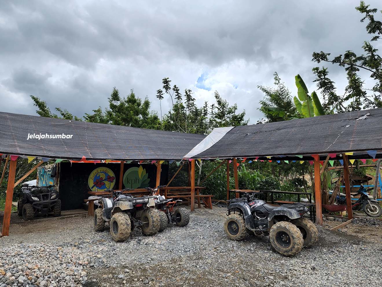 Glamping Solok Radjo Dingin Kopi Dan ATV Jelajah Sumbar Glamping Solok Radjo Dingin Kopi Dan ATV Jelajah Sumbar